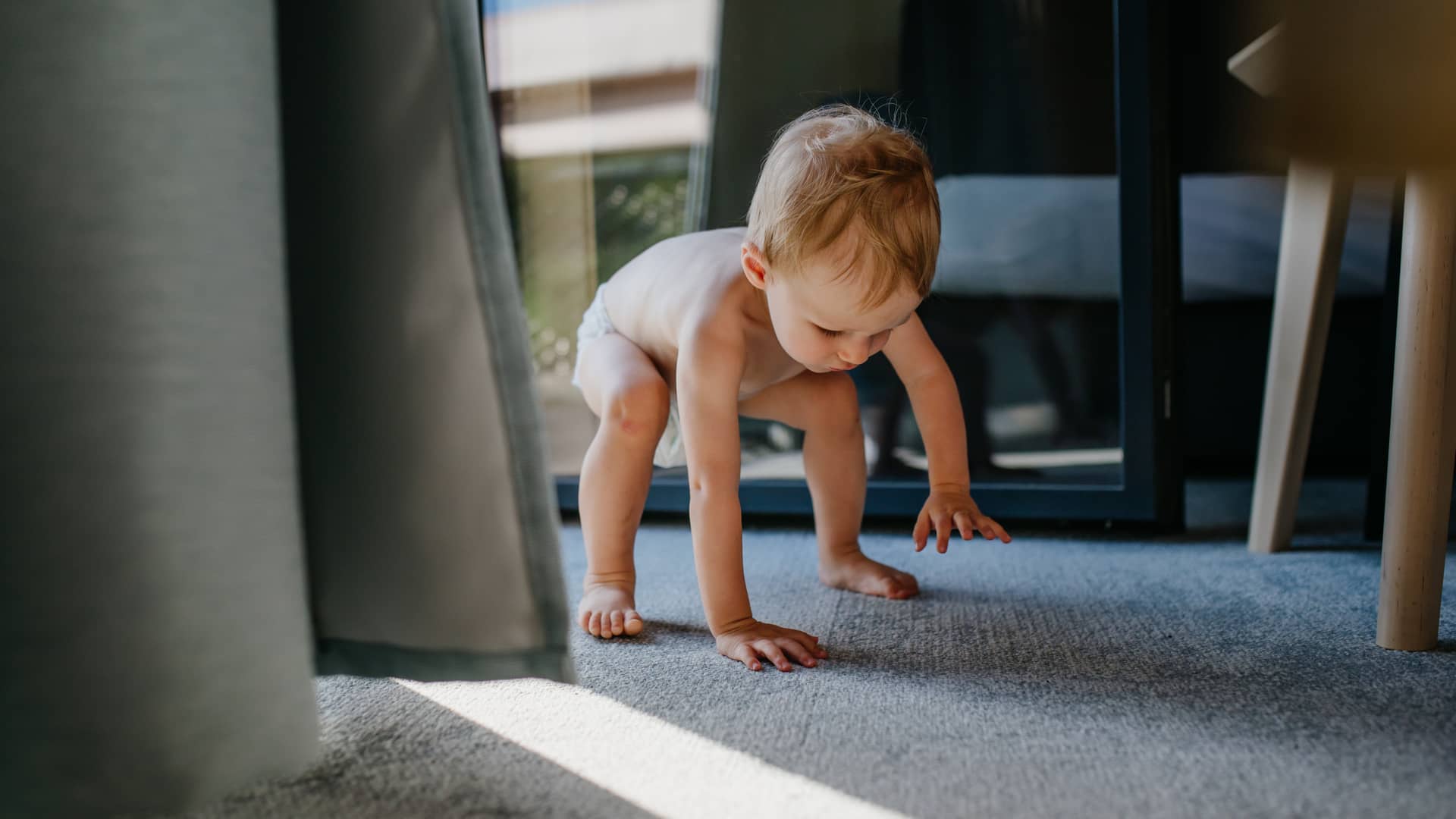 Estimulación temprana a los 11 meses: primeros pasos y palabras